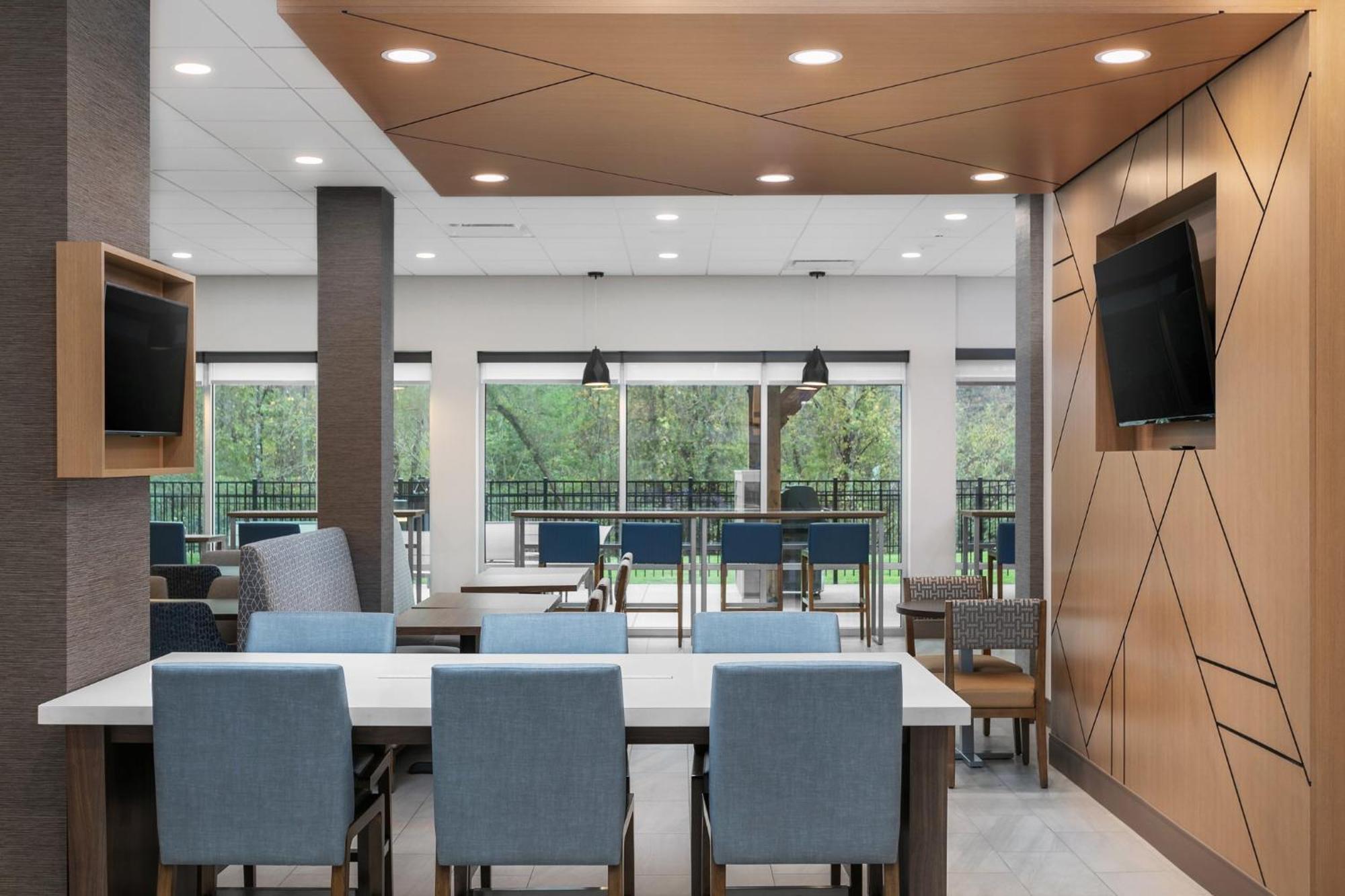 Holiday Inn Express Chattanooga - Hamilton Place Экстерьер фото