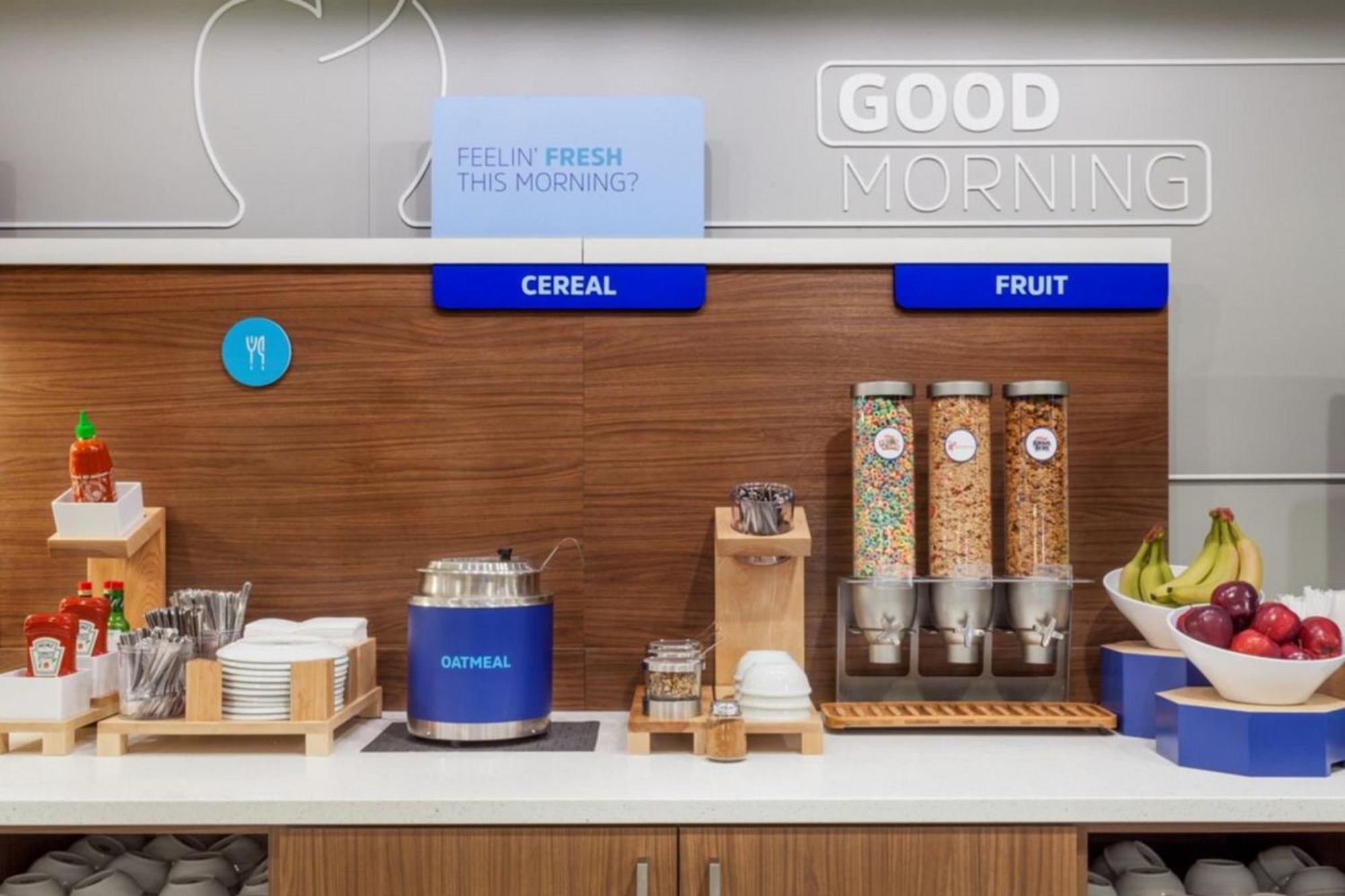 Holiday Inn Express Chattanooga - Hamilton Place Экстерьер фото